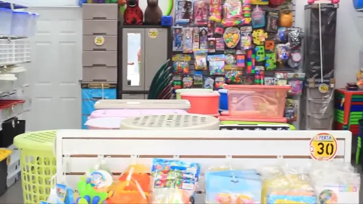 Fotograma de un recorrido de tienda en video